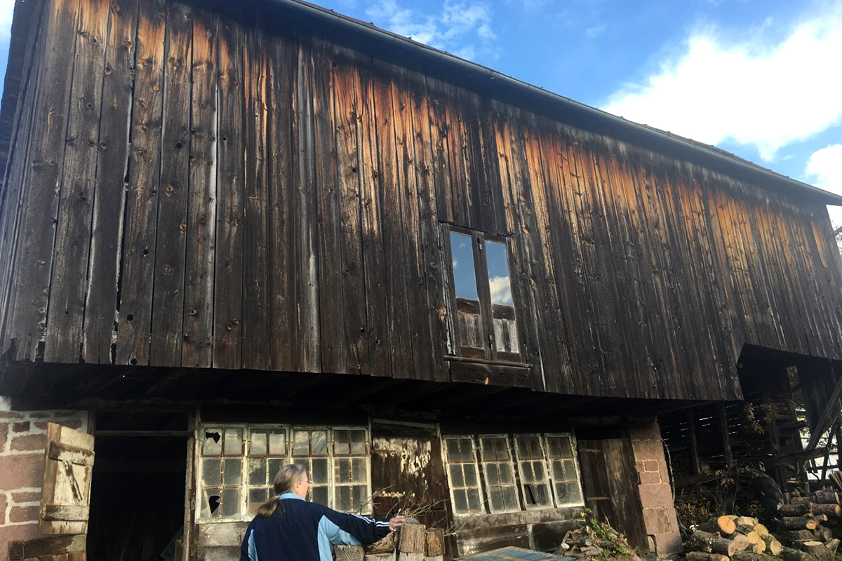 barn removal and reclamation services